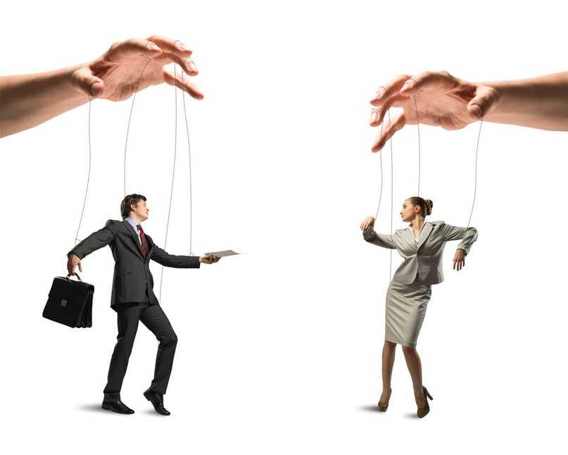 How to Deal with Manipulative People: Red Flags & Strategies